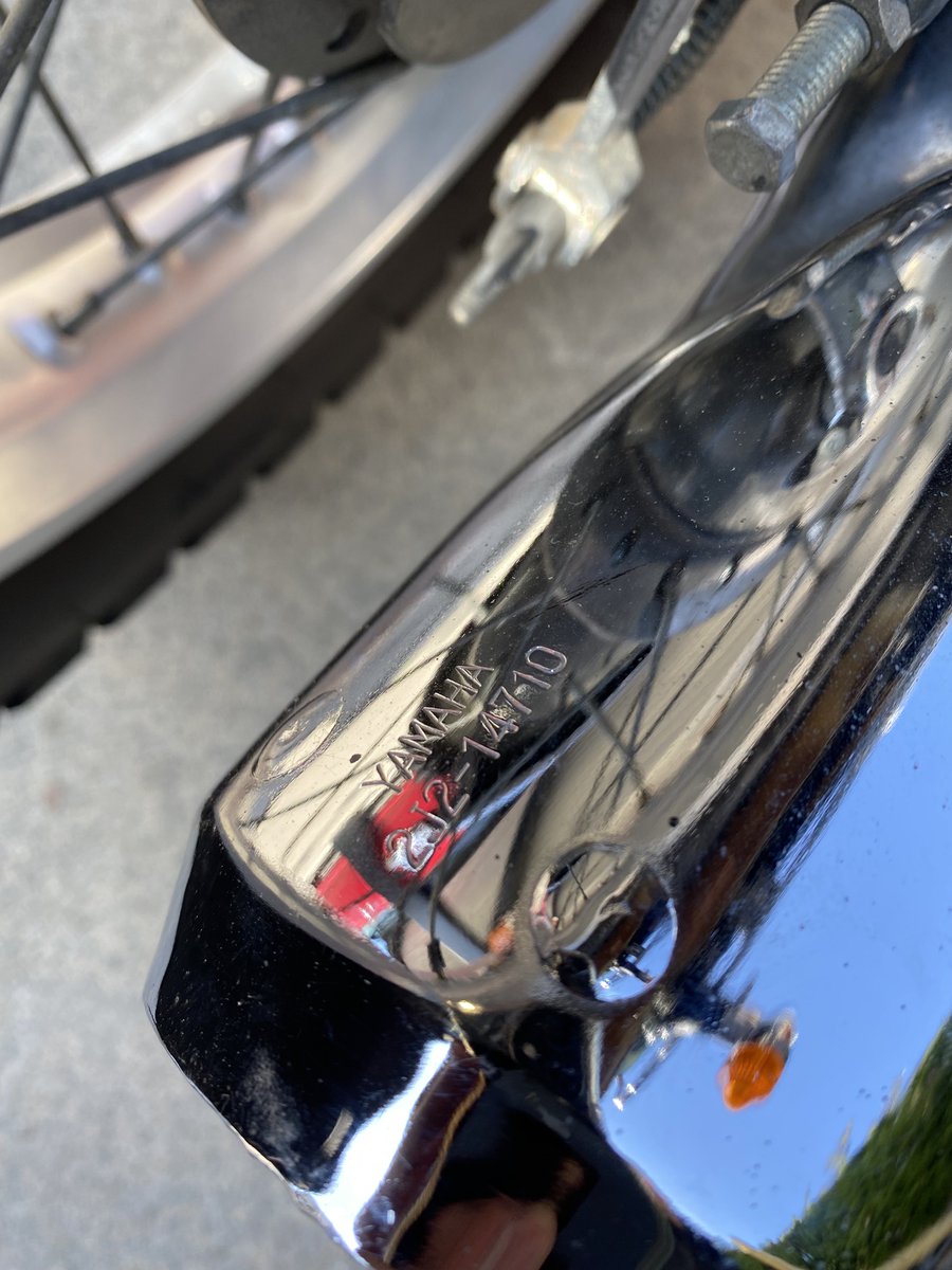 sr400_noran's tweet image. 2J2マフラーにかえる！

#sr400
#純正
#2J2