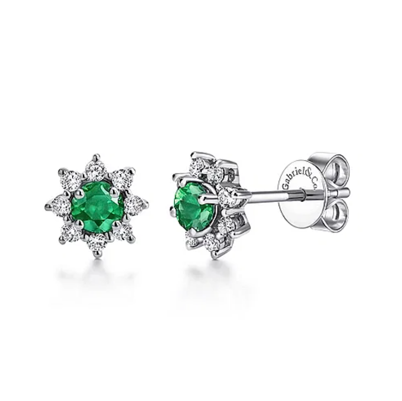 GabrielCoNY's tweet image. No matter in which style - drops, hoops, huggies, or studs - a pair of emerald earrings is a must-have in a fashionista’s collection.

#emeralds #emeraldjewelry #emeraldearrings #emerald #emeraldgreen #emeraldstuds #studearrings #earringsoftheday 

gabrielny.com/blog/turn-your…