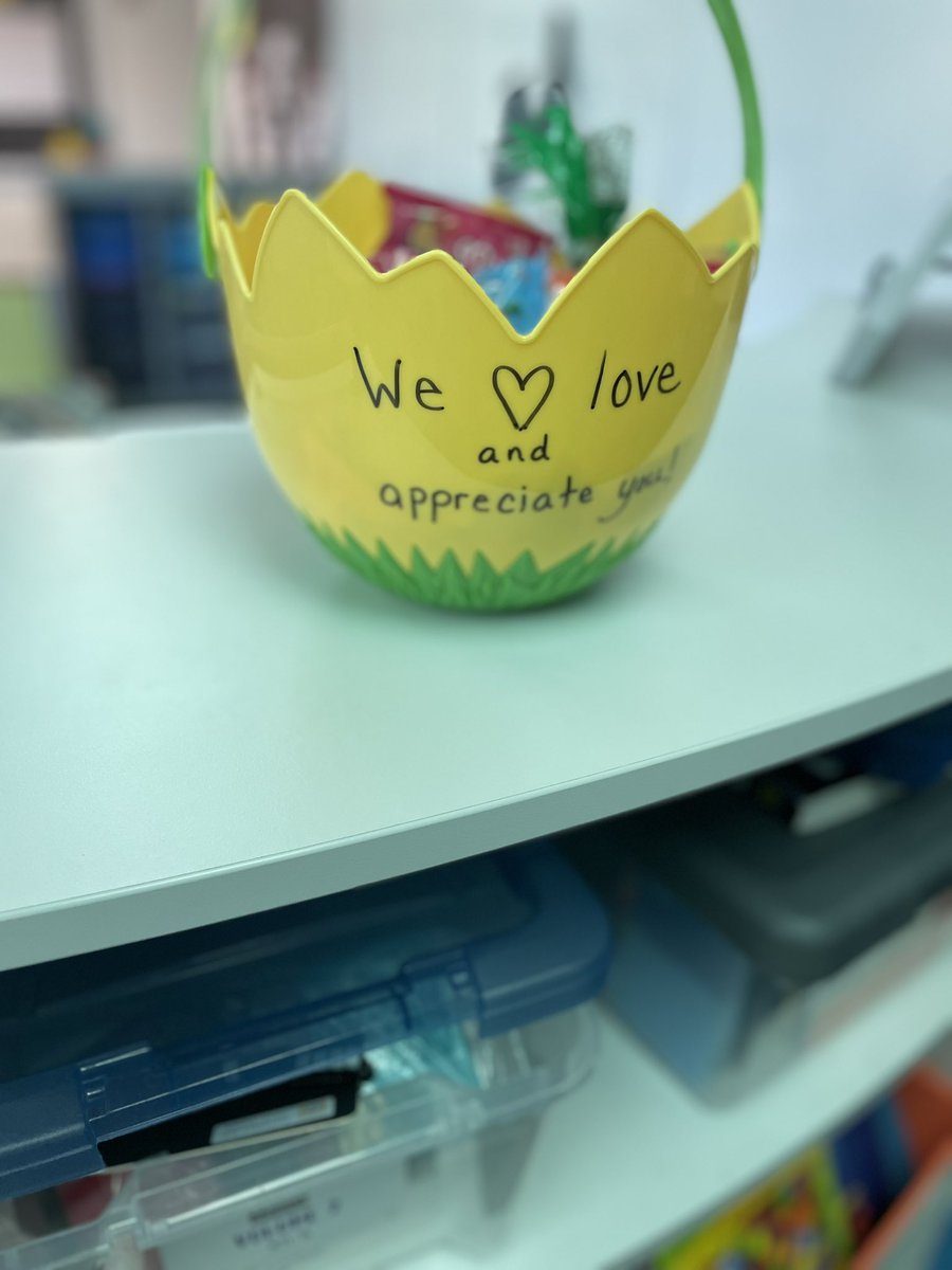 MaryiaBarone's tweet photo. What an awesome day back @BrightAcadFISD after spring break! @frisco_sped surprised us with just what we needed to make it through the week! Thanks for making us feel appreciated! https://t.co/1Y0OS0IS4v