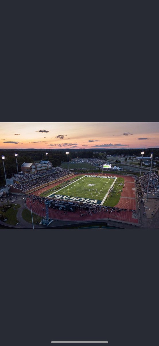 Thankful to receive an offer from New Hampshire University !! #BeTheRoar <a href="/UNH_Football/">New Hampshire Football</a> @ShawnB_247 <a href="/Coach_Carrezola/">Luke Carrezola</a>