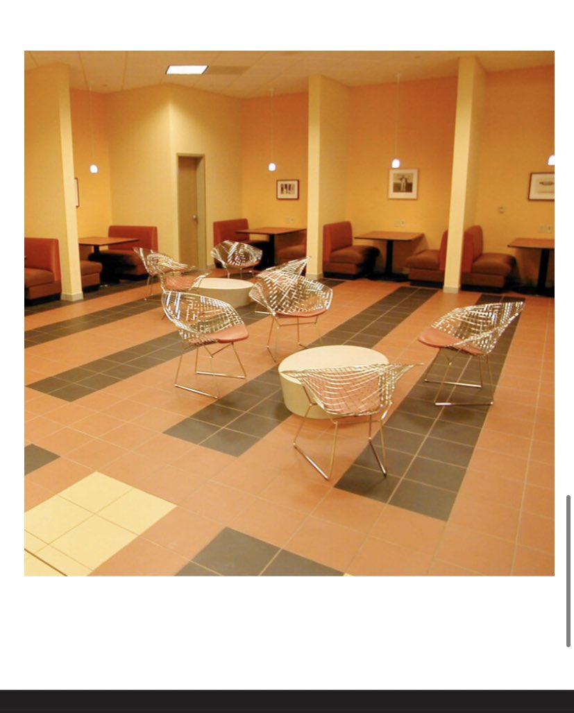 AriaXaviera's tweet photo. I like that some things are still the same..i think they moved the metal chairs to the art village, and the short black tables to dp 
Its just interesting to see how things change over the years https://t.co/ZcJYbrFBbY