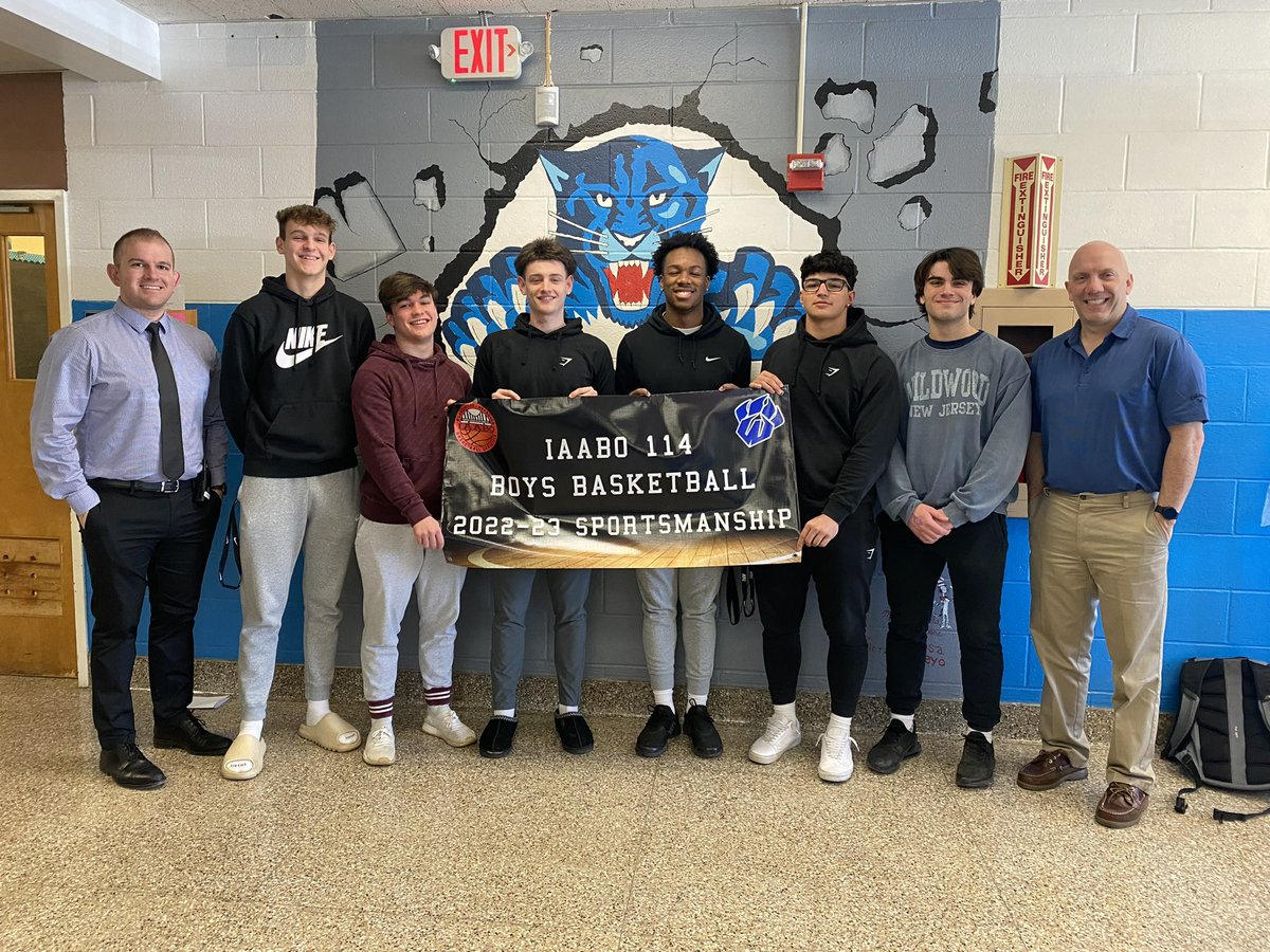 wallkillshs's tweet photo. Congrats to our Boys Basketball Program who were recognized by the IAABO with this year’s Sportsmanship Award!
#TalentandClass
#PantherVibesOnly https://t.co/ZUOnGWreeM