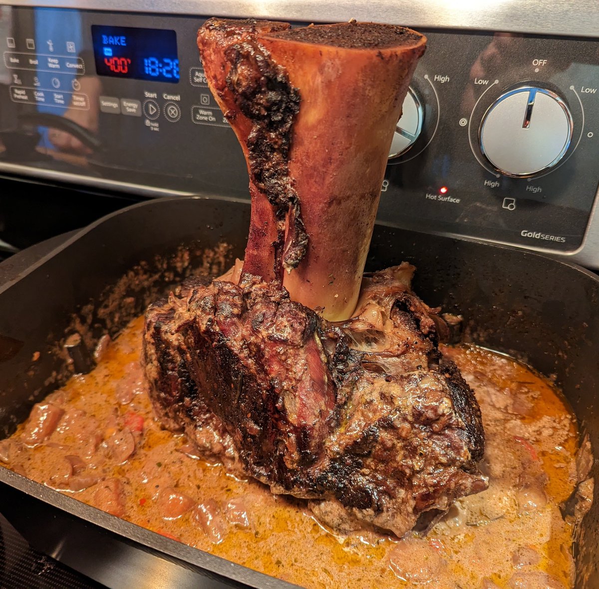 chris_baral's tweet photo. Rate my beef shank aka Thor's Hammer. #thorshammer #beefshank 🍖 https://t.co/YrQltHIIRr
