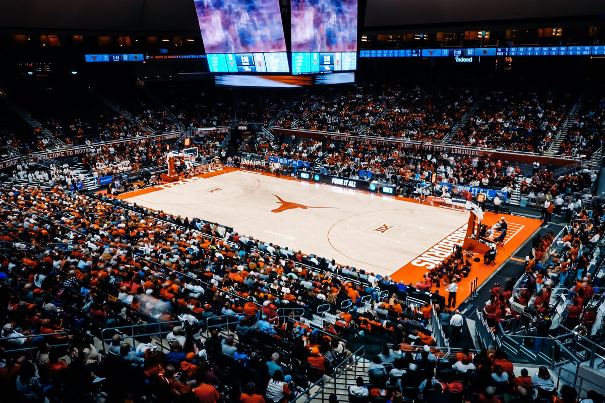 TexasLonghorns's tweet image. Support Women's Sports 🤘