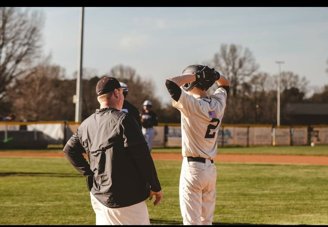 Another win in the books for our Tidemen! 12-0 (5 innings) against Fulton Co KY. #RollTide 🖤⚾️💛