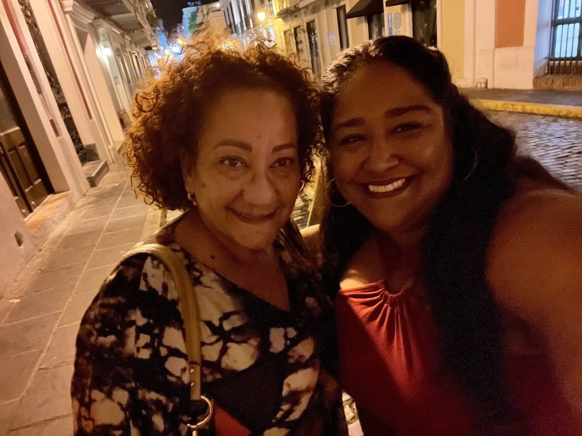 Had the immense honor to visit Tata Cepeda at her current studio last week in San Juan Puerto Rico. This recognition is so well deserved <a href="/EBPTC_FL/">EBPTC_FL</a>