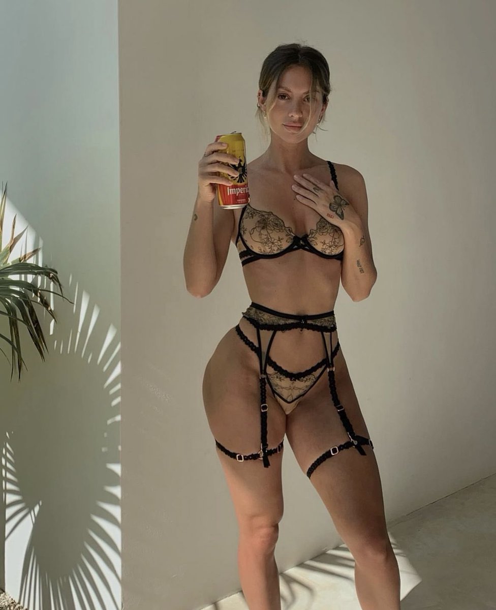 levitatinglover's tweet image. 🥜