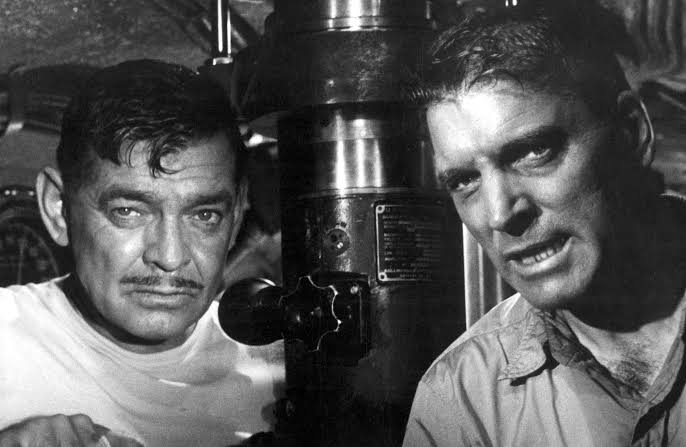 Academy Award winners #BurtLancaster and #ClarkGable in, Run Silent, Run Deep (1958).

Image courtesy of TCM