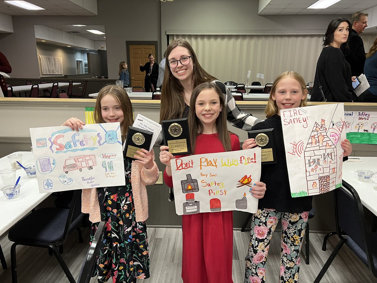 HortonKandi's tweet photo. Congrats to our #wcsflight 4th graders who won the Kenosha County Sheriff’s Dept Safety Poster Contest!  They were awarded a bike and helmet at tonight’s banquet! Great work!!  @missuhen @Reed_Reads009 @MrsWachholder https://t.co/36qiiuyJvK