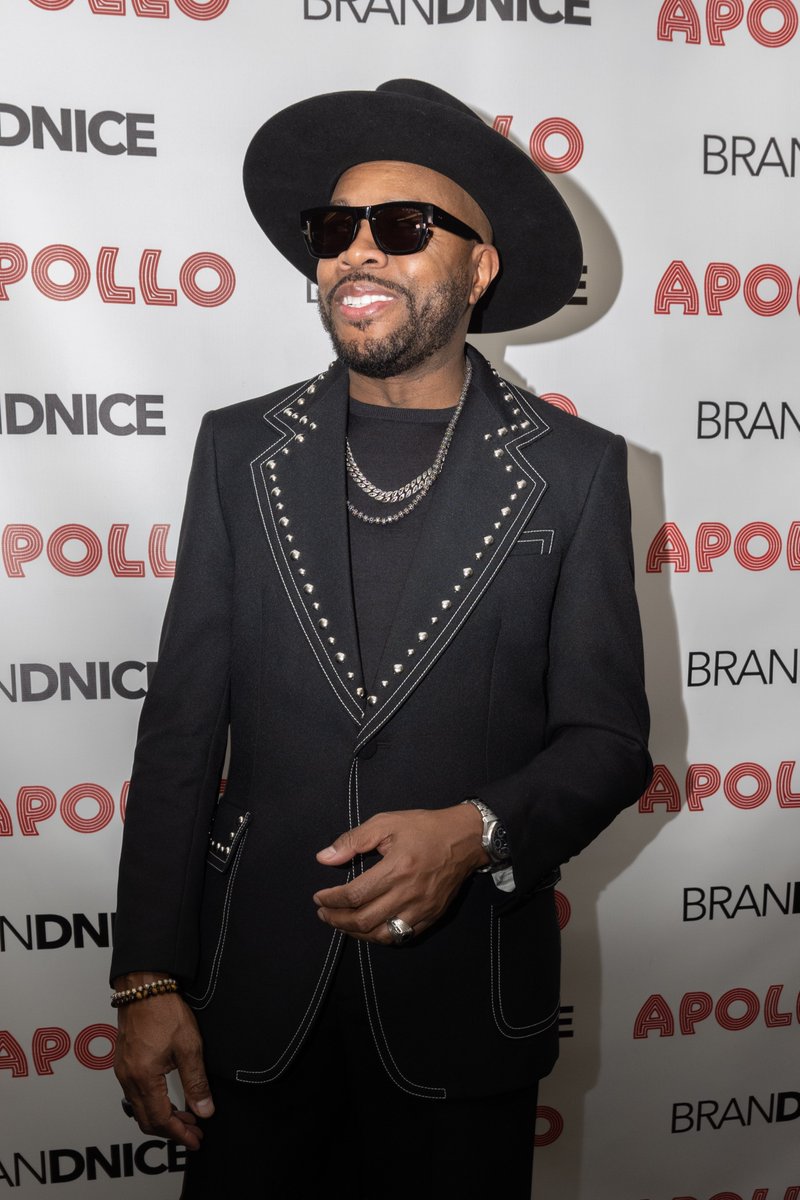 ApolloTheater's tweet photo. DJ @Dnice brought #ClubQuarantine home to #Harlem for one of the most EPIC nights in our 89-year history!
Much love to Busta Rhymes, Fat Joe, Big Daddy Kane, and all the special guests who made #CQ3 so special. And shout-out to the #ApolloFam who traveled from near and far! https://t.co/Szi28MlmKz