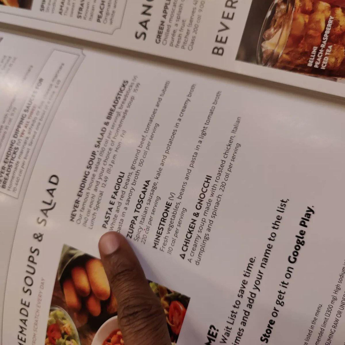 RynginG's tweet photo. Going for another round of Olive Garden (back at the Times Square one), here for the Lasagna Classico with the Pasta E Fagioli and some Dr. Pepp on the order. It's been 8 months since last summer and I love enjoying a great meal. ❤️

#lasagna
#olivegarden
#timessquare https://t.co/zwnD48S2zj