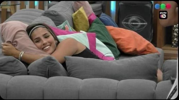 yo el 21 de marzo esperando mis flores amarillas con 0% de probabilidades pero 100% de fe