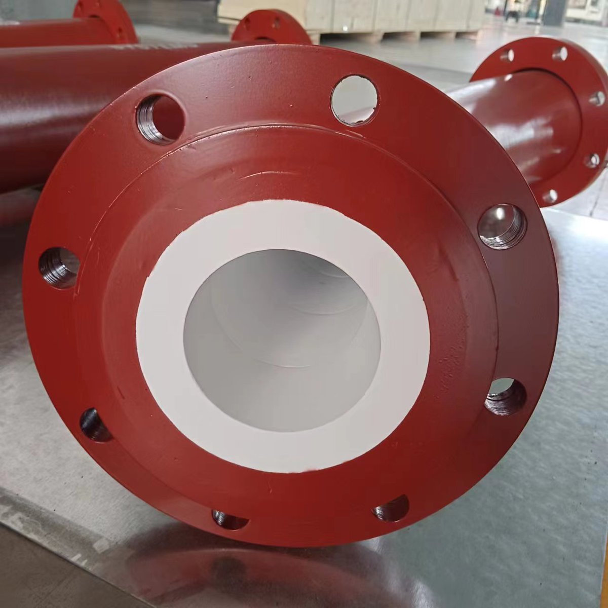 Mine filling, concentrate powder and tailings transportation have serious wear and tear on the pipeline, the service life of mineral powder conveying pipeline used in the past is less than one year, changing to #Ceramic lined pipe can make the life increase about 5 times.