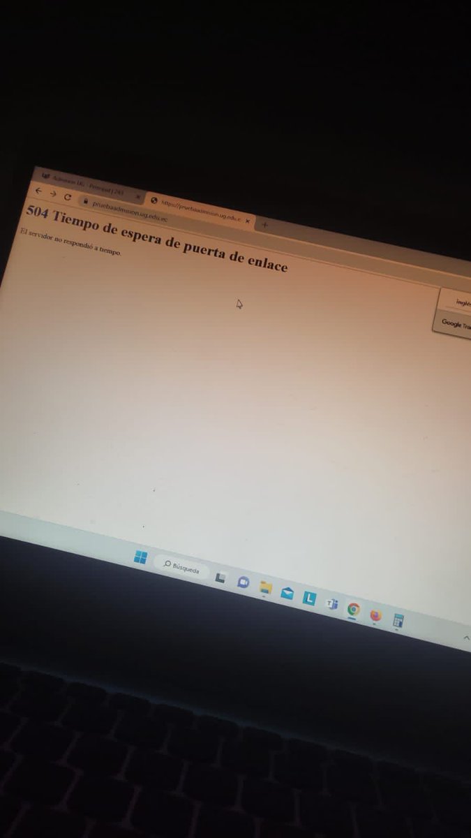 MedicinaAcuerdo's tweet photo. Cientos de miles de estudiantes esperan realizar su examen para poder ingresar a la Universidad de Guayaquil  y no han podido rendirlo a causa de una pésima planificación y una plataforma incapaz de brindar el servicio adecuado. https://t.co/w0iX4Yjm2X
