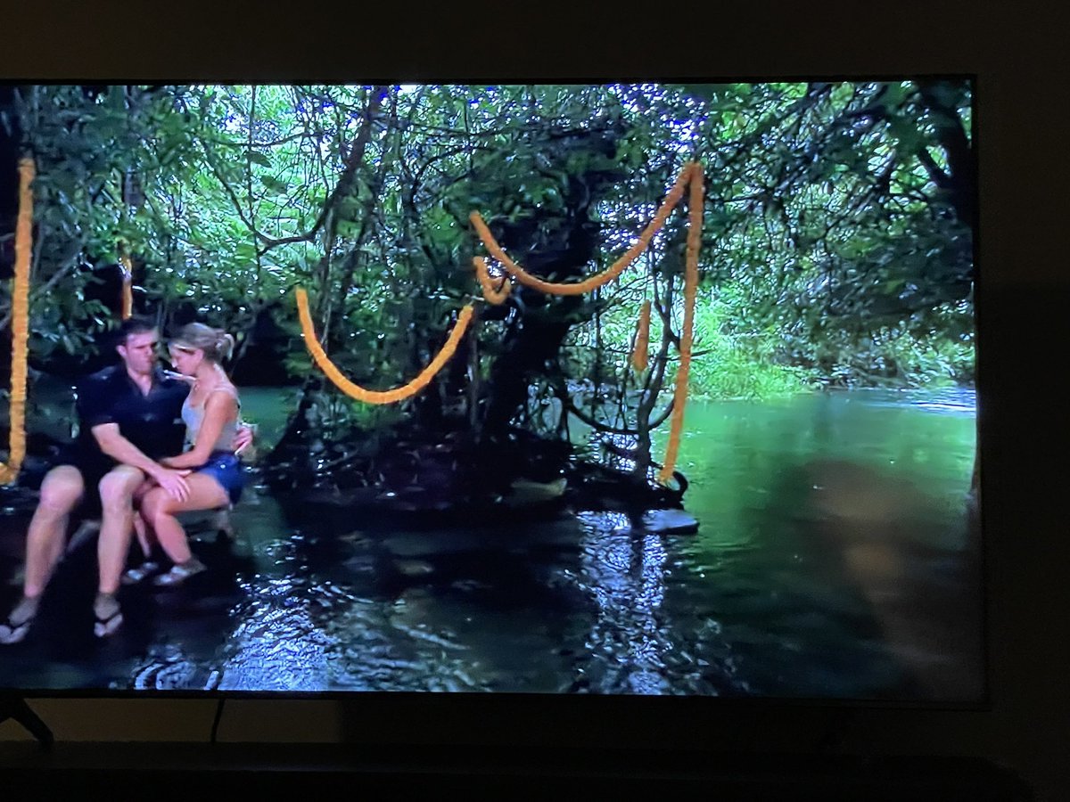 That Canadian “sorry” is REALLY coming out from Kaity #TheBachelor