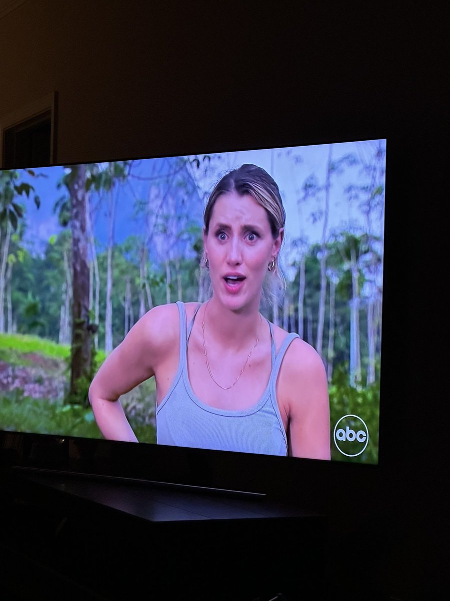 BachelorLOL's tweet photo. GO OFF GIRL

#TheBachelor   #bachelorabc   #BachelorNation

P.S. you fine as hell https://t.co/4MRqyt9n3j
