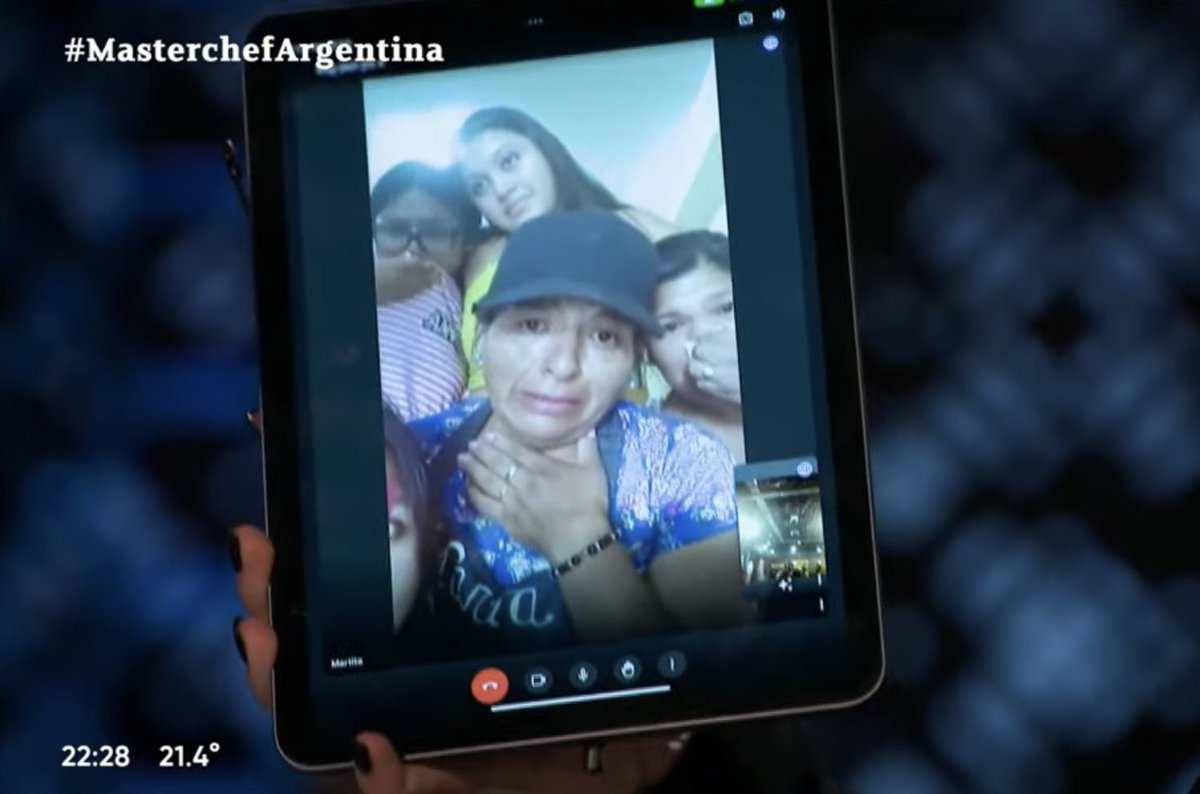 fedeebongiorno's tweet photo. la provincia de salta no para de triunfar en televisión #MasterChefArgentina https://t.co/oh7jxKJaPX