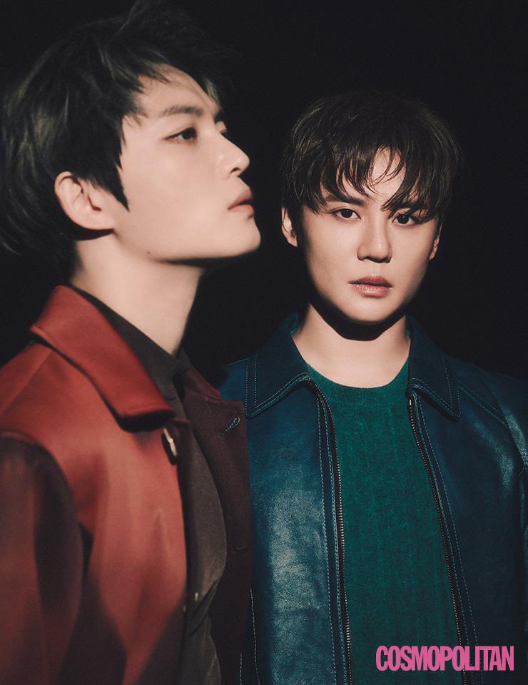 YooSuStorm's tweet photo. ❤️‍🔥DESMAYÁNDOME en 3… 2… 1…

[Info] A través de la cuenta oficial de la revista de “Cosmopolitan Korea” la edición de abril, nos revela magníficas fotos y una entrevista a Kim Junsu y Kim Jaejoong. 

Web oficial: https://t.co/AqnnBbTW63

#KIMJAEJOONG #KIMJUNSU #재중 #준수 https://t.co/kYP4zTCs6Q