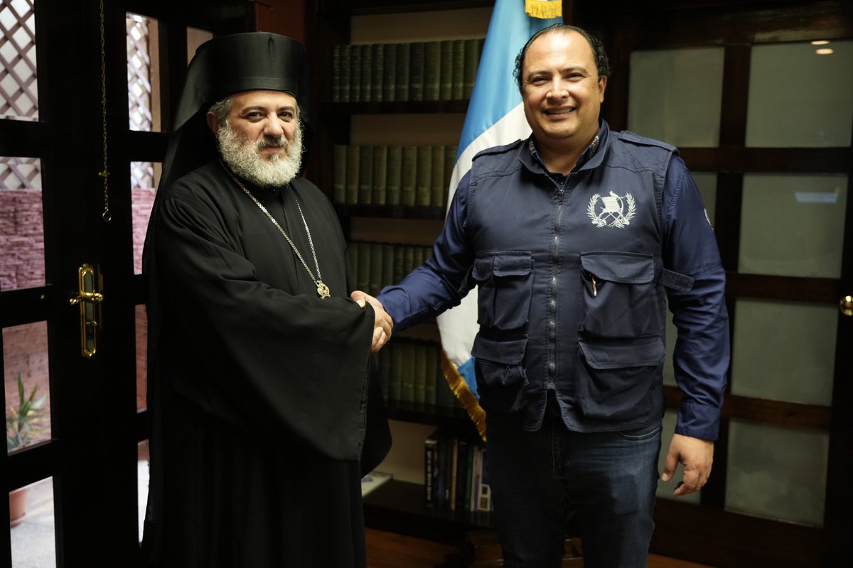 MinexGt's tweet photo. #CancillerGT se reunió con Monseñor Ignacio Samaán, Arzobispo Metropolitano de México, Venezuela, Centroamérica y el Caribe de la Iglesia Ortodoxa Antioquena, y con el Padre Emiliano Díaz, junto al Padre Juan, Párroco de la  Iglesia Ortodoxa Antioquena de Guatemala. https://t.co/AzlWO0nOOc