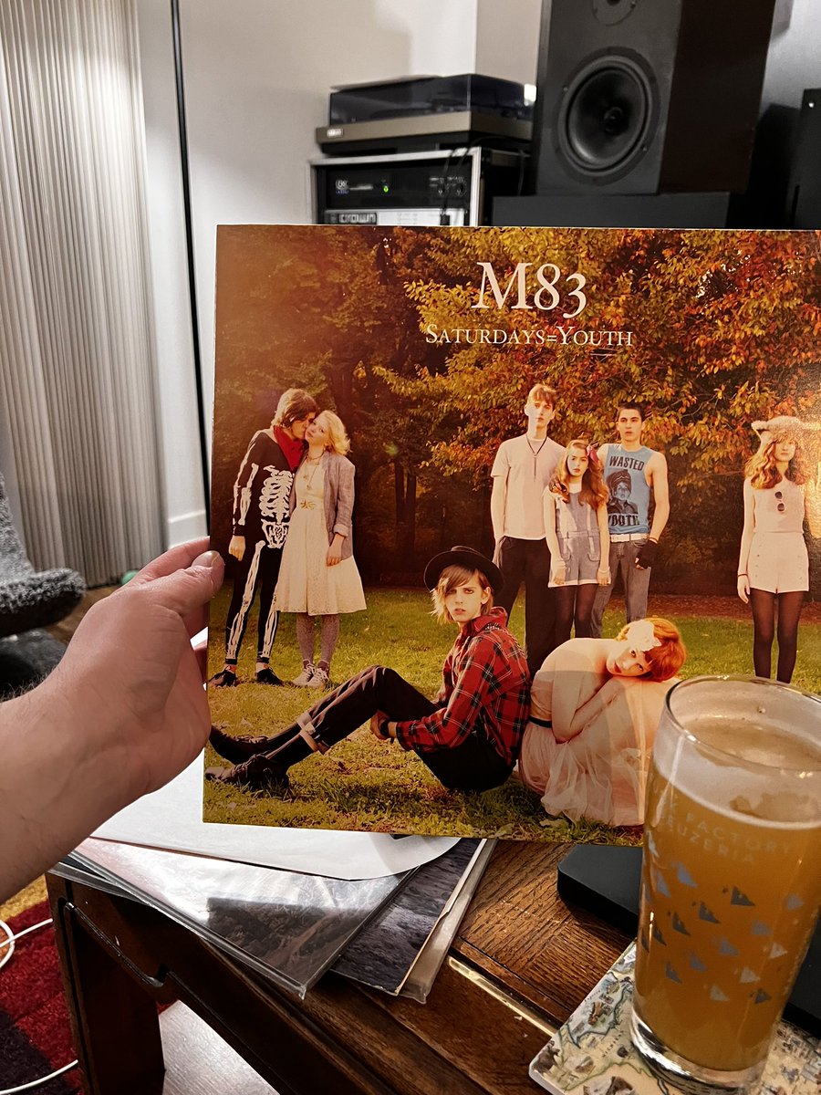 erbartos's tweet photo. Nothing like a good beer and some @m83 on vinyl to make a shitty Monday a lot better https://t.co/HClMIx5sSp