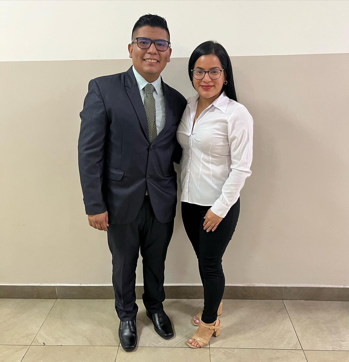 ISACFCA's tweet photo. Felicitaciones a nuestros egresados por la defensa de su trabajo de titulación.
📍#UniversidadDeGuayaquil
📍#CienciasAdministrativas
📍#Guayaquil #Ecuador
📍#ISAC #ISACFCA #UG
📍#IngenieriaEnSistemas
🎓 #Graduacion #SoyFCAUG https://t.co/1O2gdUFPNv