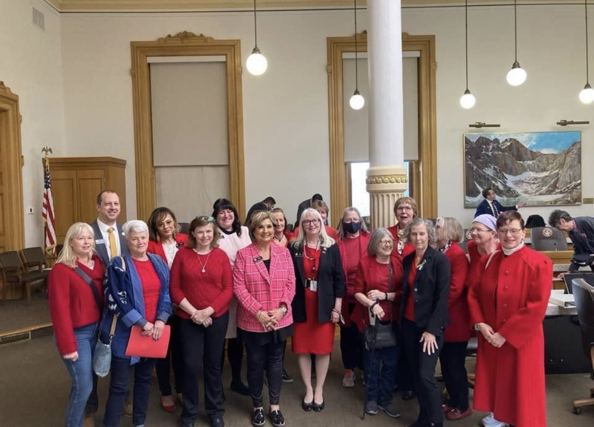 cornnutsbbq's tweet photo. #Expectus #Mothersandothers #MomsAreEverywhere #Momsdemand. You can always expect us at the CO legislature. Thank you to everyone https://t.co/hQdynTKshu