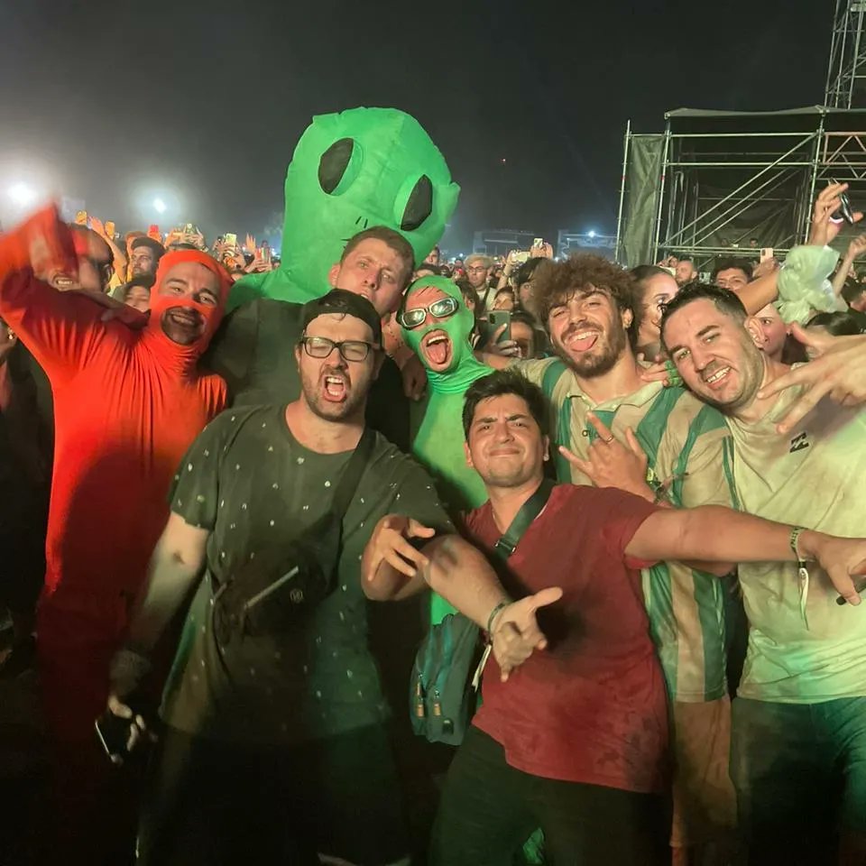 Fer_Frank01's tweet photo. @Agooss09 @lollapaloozaar https://t.co/X35skjB1yu