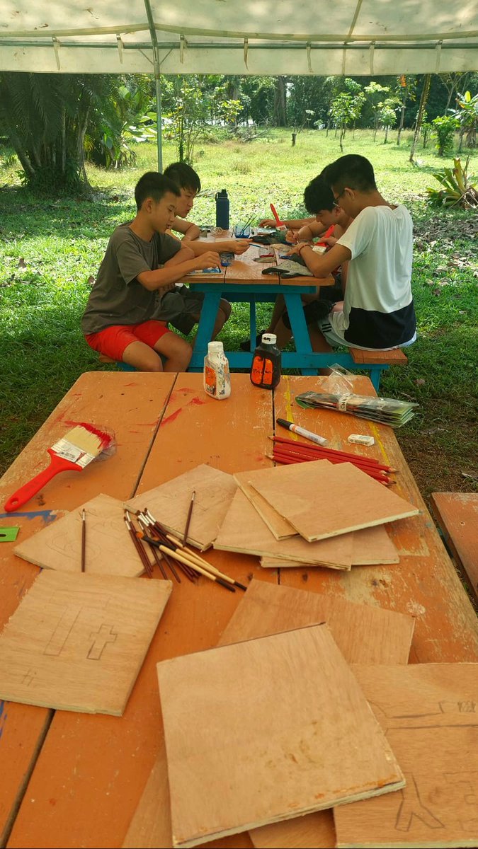Camp_CostaRica's tweet photo. Also, our team from Toronto worked on another project. They created educational materials for the Caño Negro Development Association. And look how amazing they turn up! 🙌🎨🖌
#CampsEffect #DoSomethingAmazing #PartneringWorldStrides @CampsInt @UCC_Community https://t.co/kxWVlr4YY3