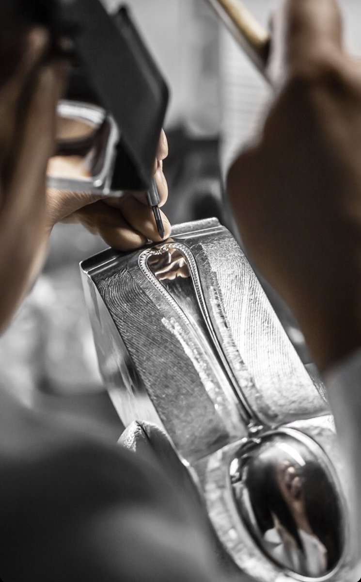 sunmartonma's tweet photo. Gift to Apo  ❤️😄
“Christofle “JARDIN D'EDEN Collection ,(silver-plate )Since its creation, the house founded by Charles Christofle in 1830 has been committed to solicit talents and collaborate with artists.

@Nnattawin1 #Nnattawin
#apocolleagues https://t.co/iHPTpRoA5n