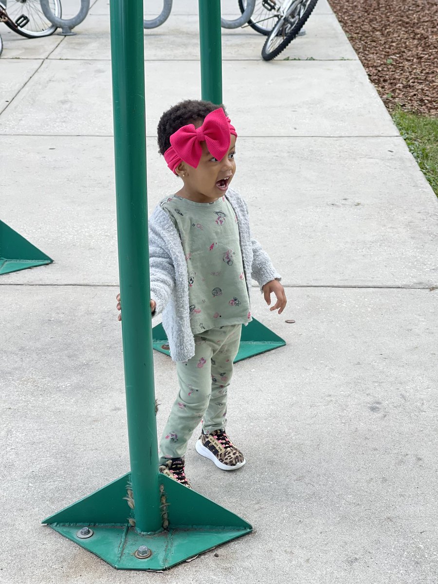 Gibsonim's tweet photo. Scout hanging out with Uncle @UNFBBALL and Aunt @driscoll_carrie Second pic I’m pretty sure she was saying “LET’S GOOOOO” https://t.co/uwACOq6buR