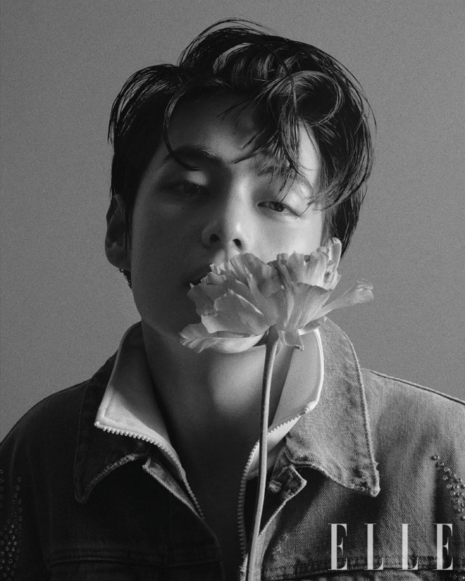My_Taegi_Heart's tweet photo. #micdrop #jawdrop #heartstop #breathe #TAEHYUNGxELLEKOREA https://t.co/VvBkDwyF8Z