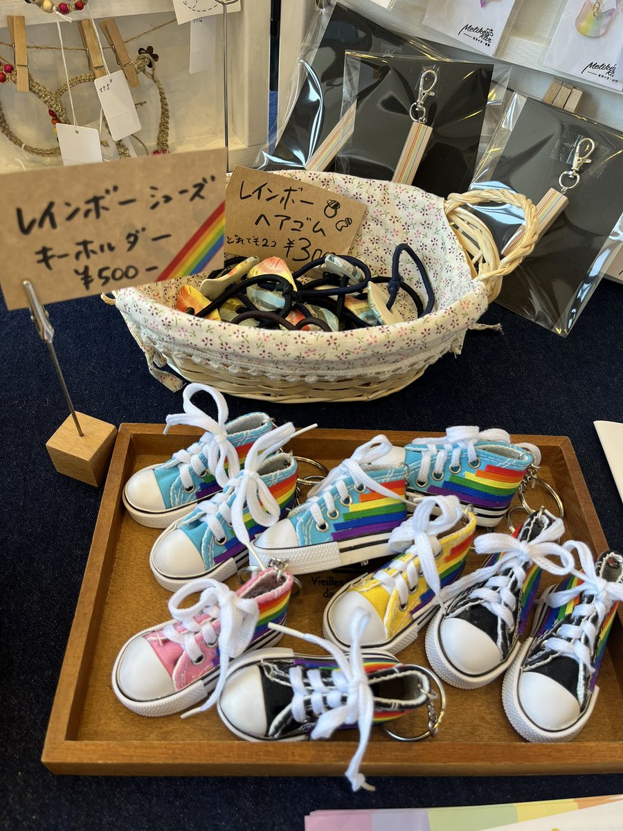 sa_soudan's tweet photo. 販売会オープンしました🙌
1階から3階まで沢山の作家さんが出展されています😌
エルポートは3階奥にいます🌈
16時まで開いてます!
是非遊びに来てくださいね〜👋
🏠やわらぎ斎場月寒🏠
北海道札幌市豊平区月寒中央通7丁目6-1 https://t.co/OHaT62Kkmn