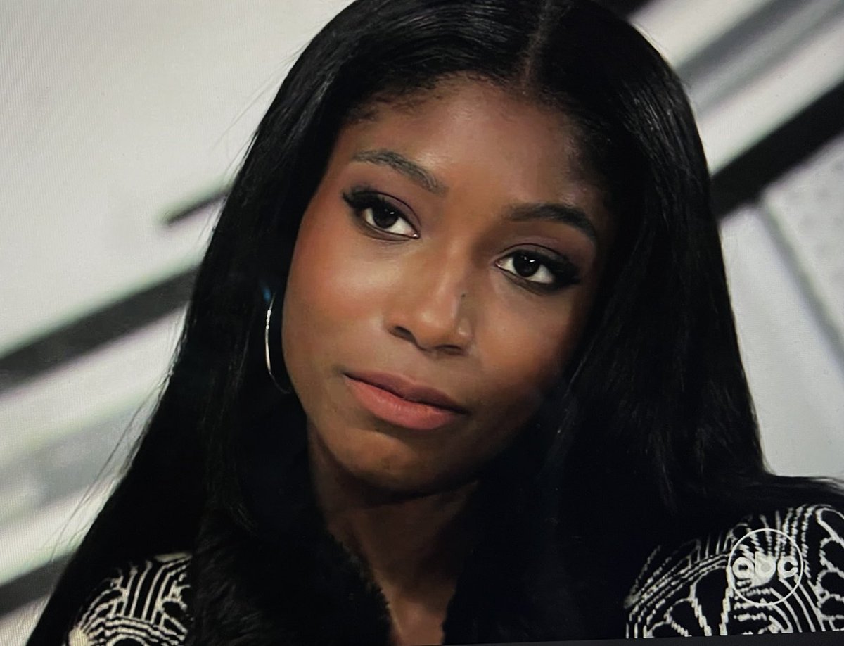 Arwa_SJW's tweet image. I miss these two hotties together on my screen with their sizzling chemistry. Give me back my #Sprina Romance!💞🕊🕊 #TakeUsBack #GH