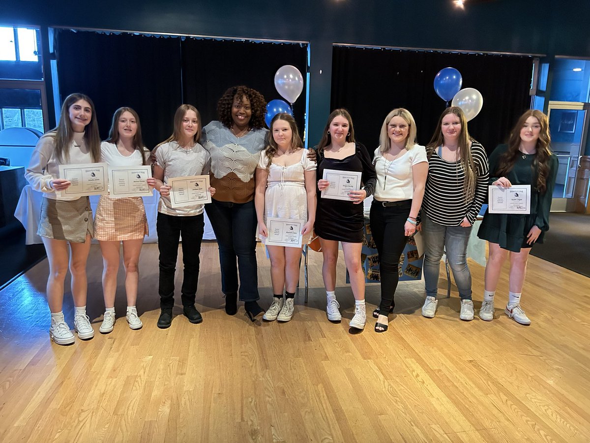 coachsklar's tweet photo. A special thanks to all the players and parents for another great season of Mott Basketball. Seniors you will be missed!! https://t.co/vKytetHG53