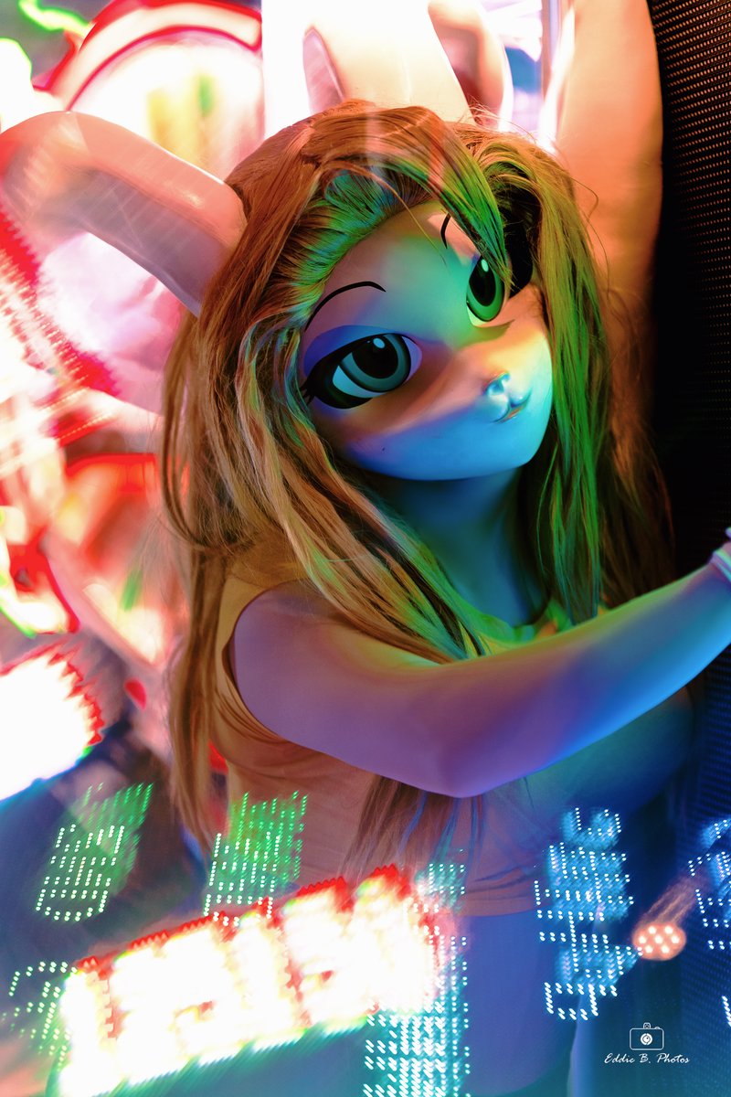 Afrodyte87's tweet image. Come level up your photo game this weekend @ENTERRIUM2  with @CosMeetupChi .

Be looking for you on the High Score Board. 😉

📸: @eddiebphotos
🎨: @afrodyte87
⭐: @cosmeetupchicago Enterrium Meet up
📅: Sunday - March 26, 2023
🕑: 5 - 8PM, CDT
📍: @ENTERRIUM2 

#lolabunnycosplay