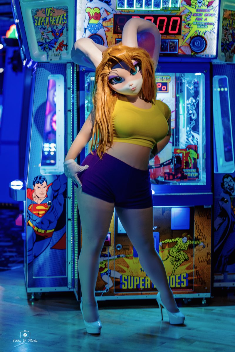 Afrodyte87's tweet image. Come level up your photo game this weekend @ENTERRIUM2  with @CosMeetupChi .

Be looking for you on the High Score Board. 😉

📸: @eddiebphotos
🎨: @afrodyte87
⭐: @cosmeetupchicago Enterrium Meet up
📅: Sunday - March 26, 2023
🕑: 5 - 8PM, CDT
📍: @ENTERRIUM2 

#lolabunnycosplay