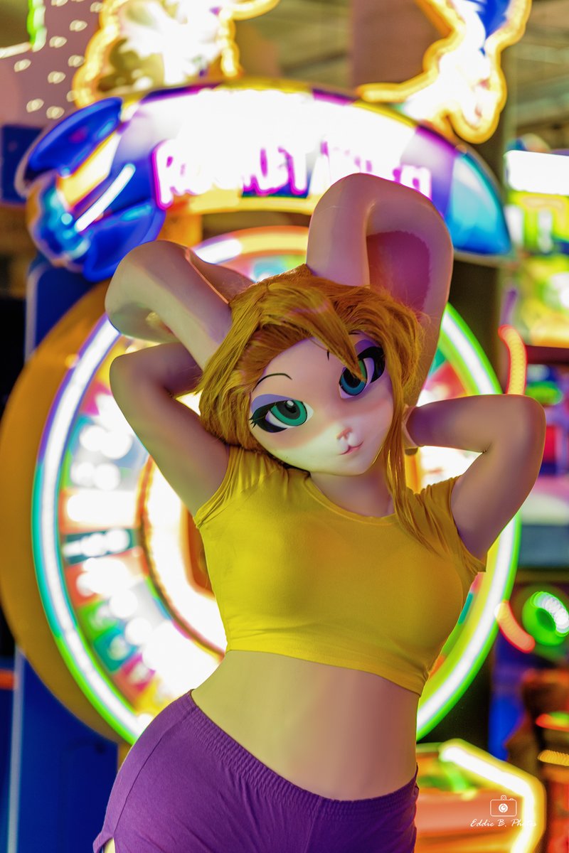 Afrodyte87's tweet image. Come level up your photo game this weekend @ENTERRIUM2  with @CosMeetupChi .

Be looking for you on the High Score Board. 😉

📸: @eddiebphotos
🎨: @afrodyte87
⭐: @cosmeetupchicago Enterrium Meet up
📅: Sunday - March 26, 2023
🕑: 5 - 8PM, CDT
📍: @ENTERRIUM2 

#lolabunnycosplay