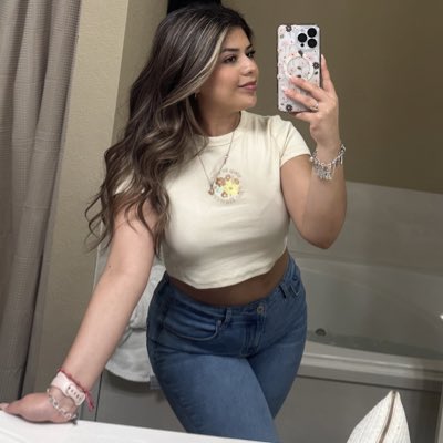 baabyy_caakes_'s tweet photo. #NewProfilePic https://t.co/JAapOSfhxG