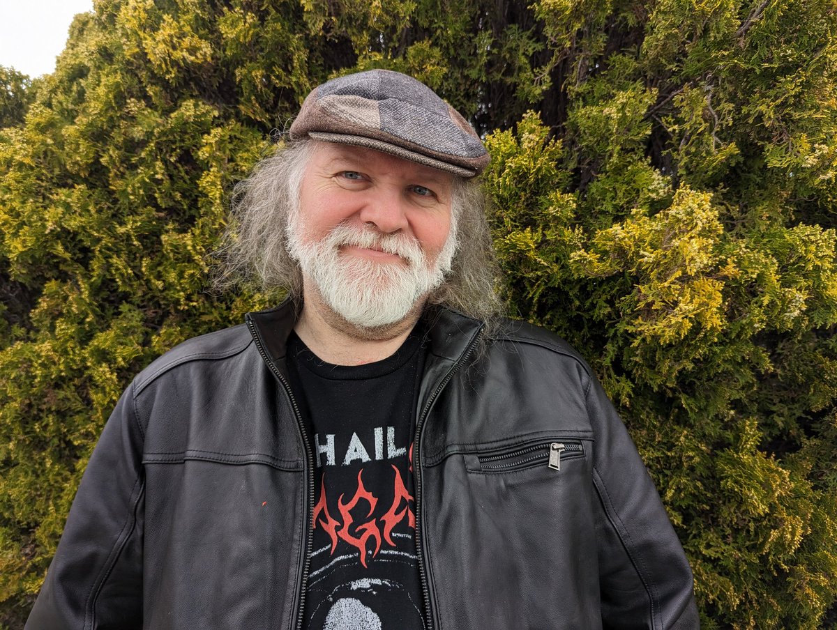 nealiios's tweet photo. Hi there! I've been a game developer / narrative designer for 33 years, most recently with Amazon Games Alexa. Best known for Betrayal at Krondor, celebrating it's 30th birthday this year. Visit https://t.co/9ylfCAZViJ #Krondor30 #RPG #gamedev #ThisIsWhatAGameDevLooksLike https://t.co/3wwyRvv4Wv