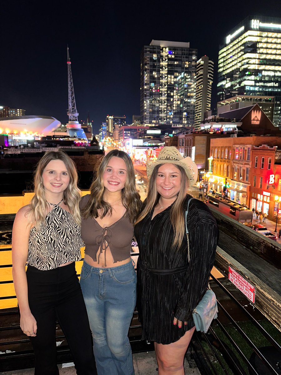 A little Spring break photo dump🏝️✈️☀️⛰️