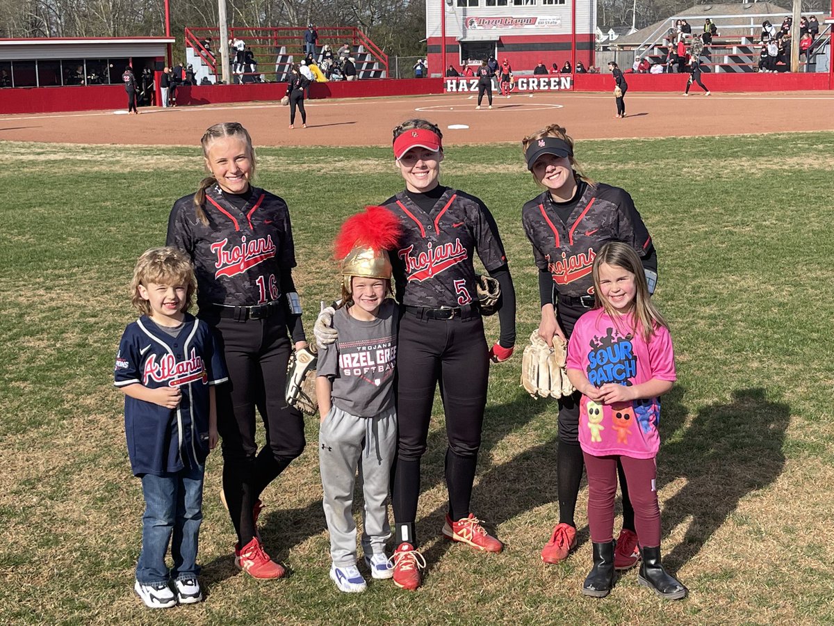 hghs_softball's tweet photo. Thank you to all that came out tonight. https://t.co/da07GvTMNj