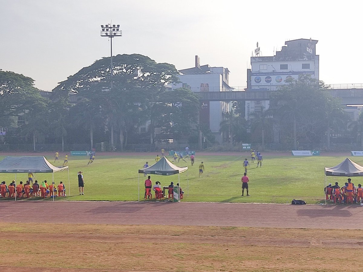 _DhananJayan's tweet image. Back in Maharajas College Stadium to watch the game between Kerala Blasters and Muthoot FA on #RFDevelopmentLeague

Watch this space for more updates. 

#IndianFootball #KeralaFootball #KeralaBlasters #KBFC