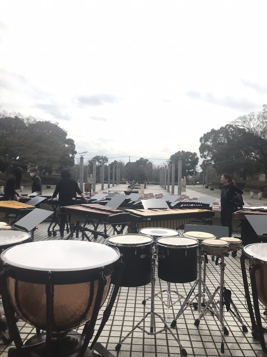 incperc's tweet photo. 今日は12:30から野外コンサート開催🏞
横浜市保土ケ谷のかながわアートホール前にてプレイアデス！
アクセスhttps://t.co/5ZQKpvP0Fd
サイトhttps://t.co/WSGXjFcYIh https://t.co/WdCu7CxLJr