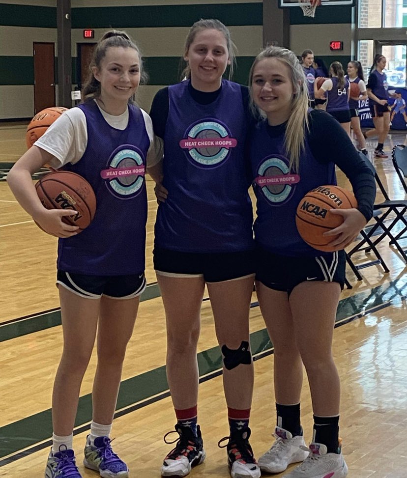 Reppin with <a href="/Heat_CheckHoops/">Heat Check Hoops</a>   <a href="/AddysonAmick/">Addyson Amick</a> <a href="/Daizi11406/">Daizi Farley</a> <a href="/haley_fleming1/">Haley Fleming</a>