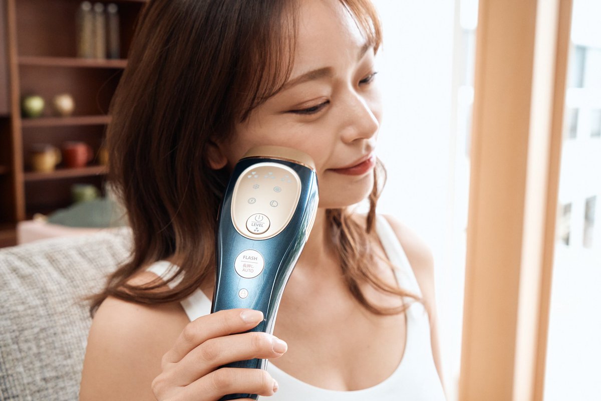 すぐ発送可能！ 脱毛器 Remozer 2 Pro 脱毛 フェイス メンズ 家庭用