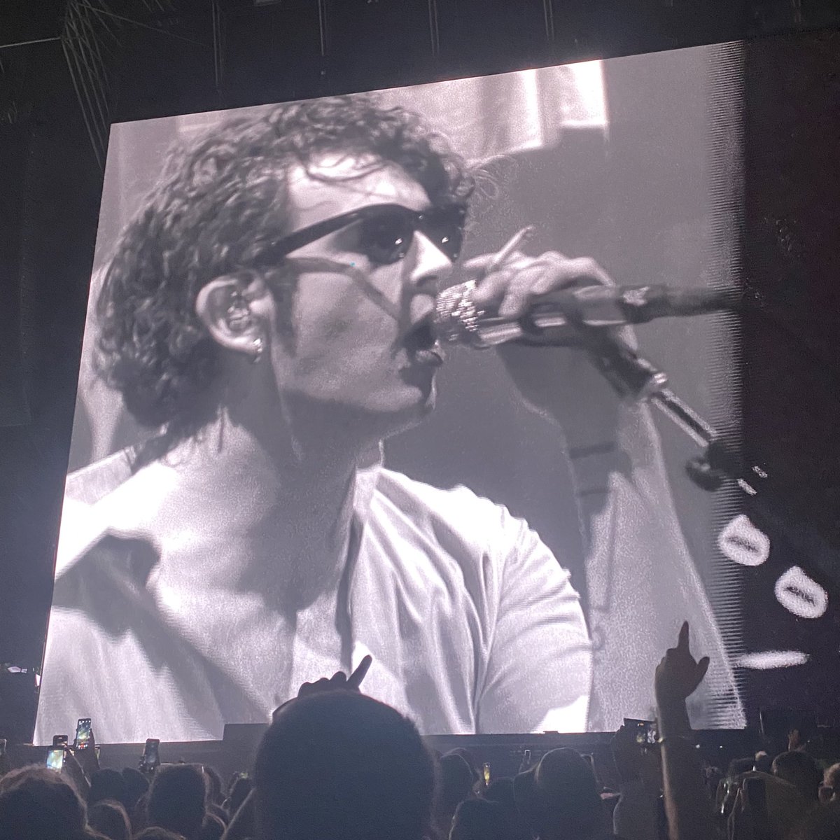 breath4reading's tweet photo. AAAAA @the1975 🇦🇷🇦🇷🇦🇷 https://t.co/Tl20bsg8hG