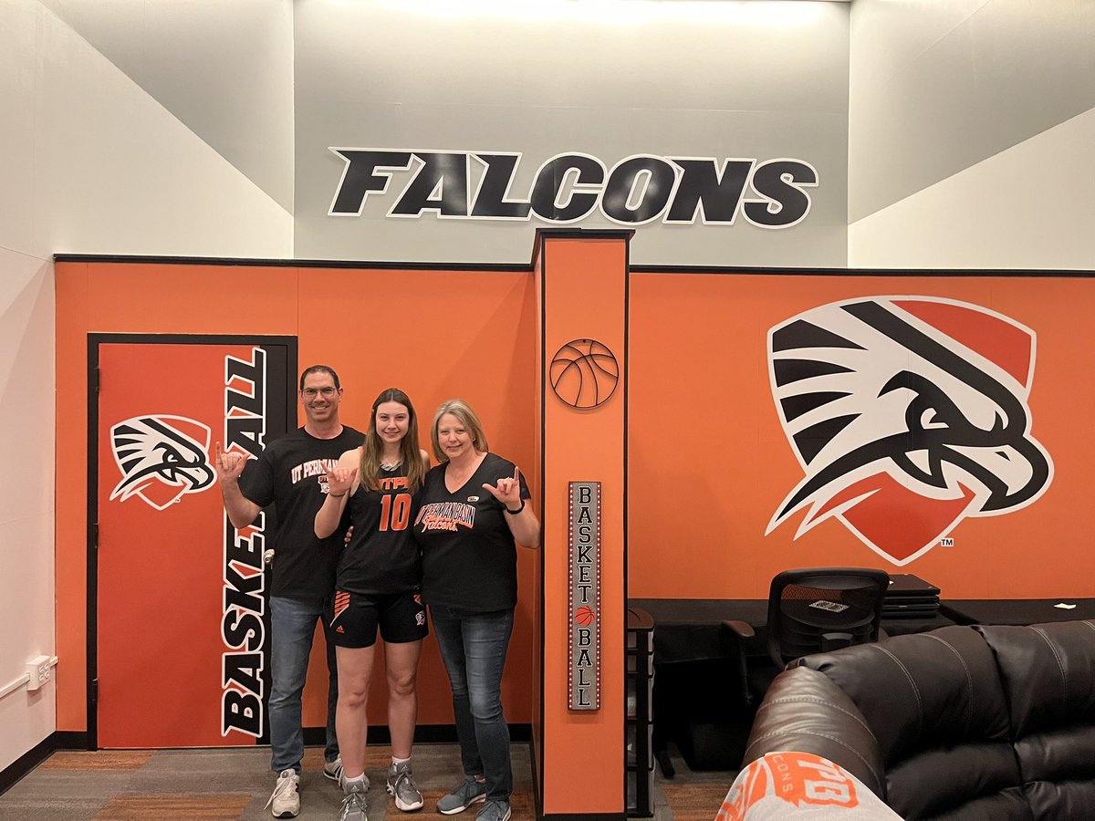 addisoniden2023's tweet photo. Super blessed and excited to receive an offer from @UTPB_WBB ! Grateful to @Coach_Rae, @CoachTorres_1, @YBatch3 for this opportunity! I had a great time today touring the campus and meeting the awesome coaches, staff, and players! https://t.co/PrBD3SxcIo
