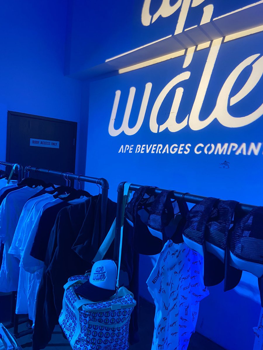 TIMEPieces's tweet photo. Looks like @ApeBeverages is killing the apparel game over at @NFTLAlive 👏👏👏 https://t.co/Sz1zH3Ee5u