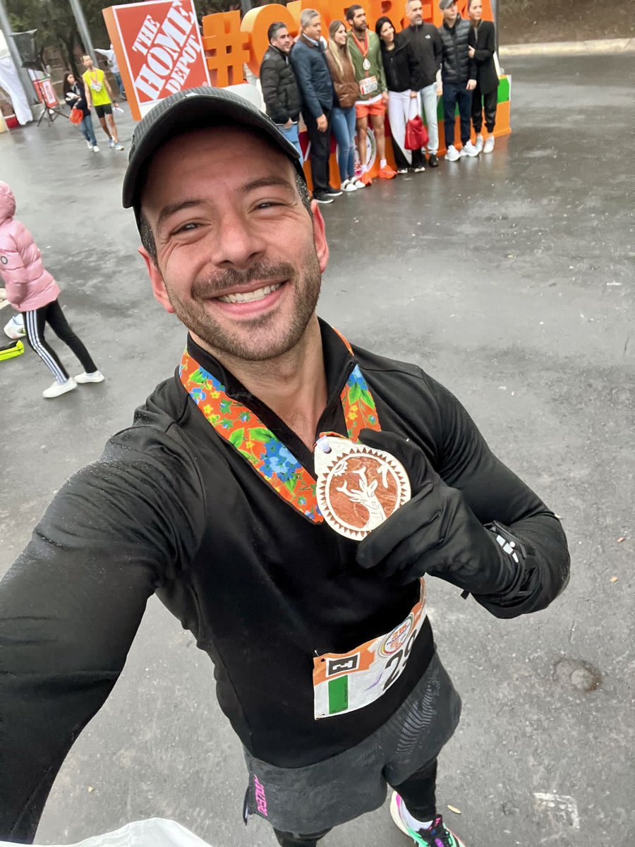 GarminMexico's tweet photo. 🏅 ¿Cuál es tu objetivo para esta temporada de running?  ¡Muchas felicidades Armando Ubeda! #21k 
#Forerunner955solar 

#Garmin 
#MedalMonday 
#Forerunner https://t.co/nMqtt8bUnG