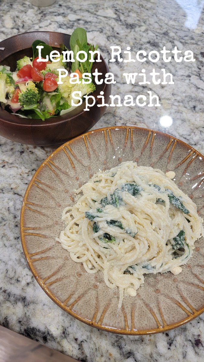 EatTanRead1's tweet photo. #foodie #homecooking #comfortfood #MeatLessMonday #dinner https://t.co/vfwjDLV4kb